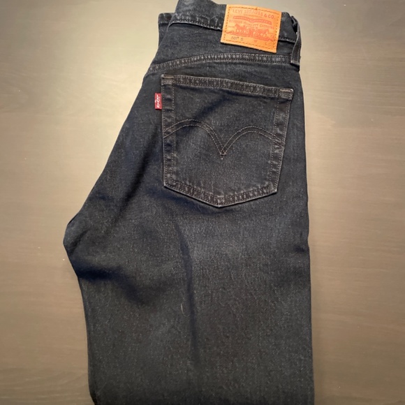 Levi’s 501 Skinny in Size 25 - Picture 2 of 4